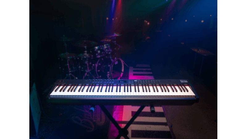 Roland RD-88 EX | Piano Digital de Palco - Ninja Som