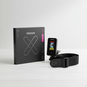 Kit Encordoamento Para Baixo 5 XTB45130 + Afinador Cromático D'Addario Eclipse PW-CT-17 + Correia Para Instrumentos Nylon Trançado Com Trava Pad Lock